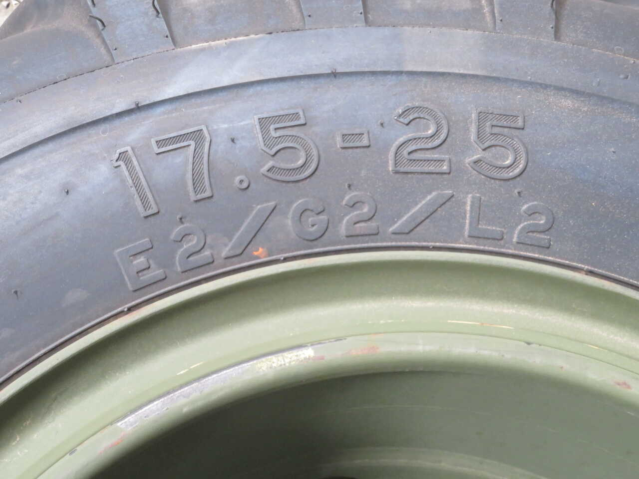 American Contractor #17.5-25, Heavy-Duty Multi-Purpose Radial Tire, E2/C2/L2 - Image 4