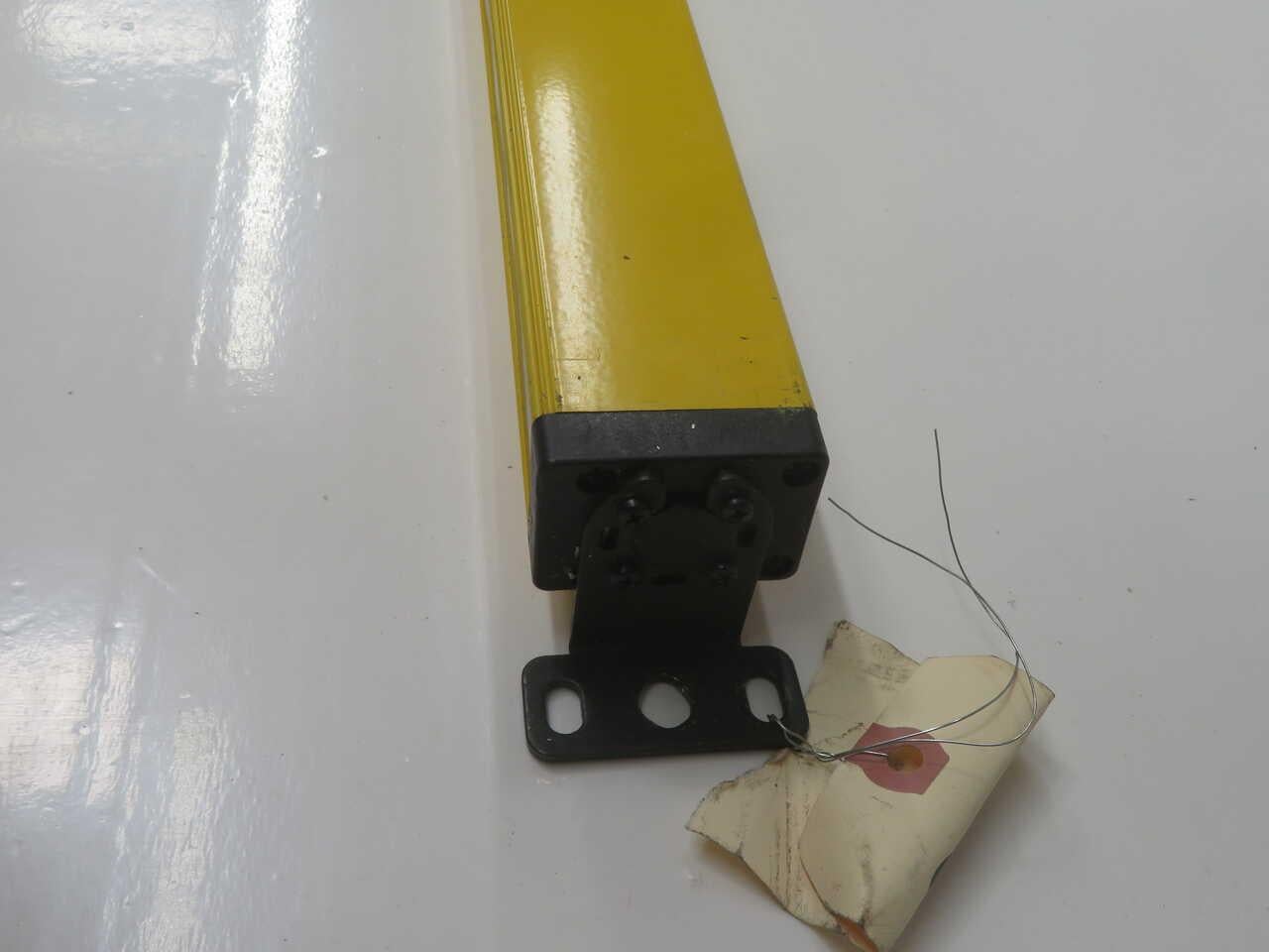 STI #MS46-14-1215-Q1-X, Light Curtain Transmitter - Image 1