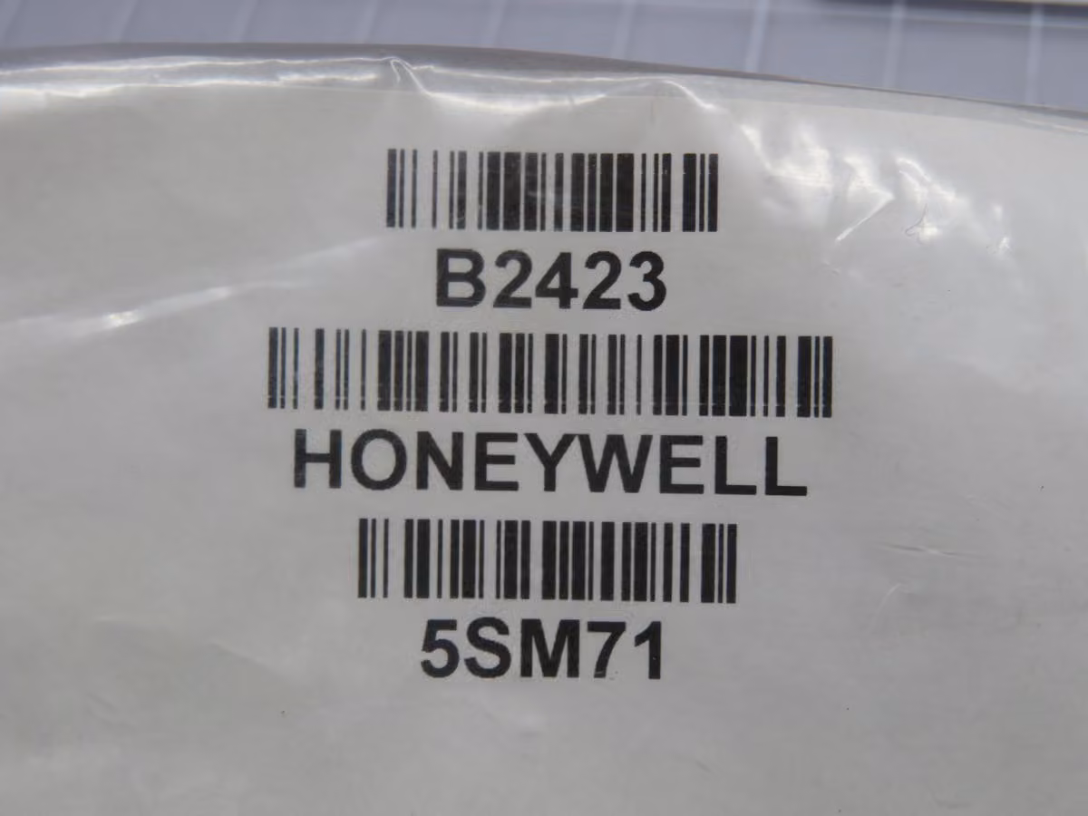 Honeywell #5SM71, Basic Snap Action Switch, LOT of 75 - Image 1
