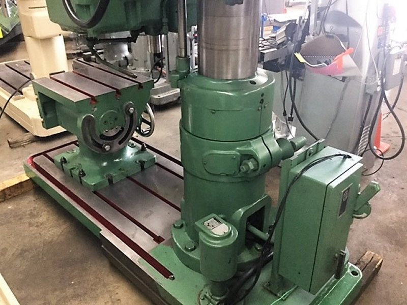 4' -9" Carlton, #4MT, 52" under spindle, 100-2000 RPM, 5 HP, power elevation, tilting box table - Image 7