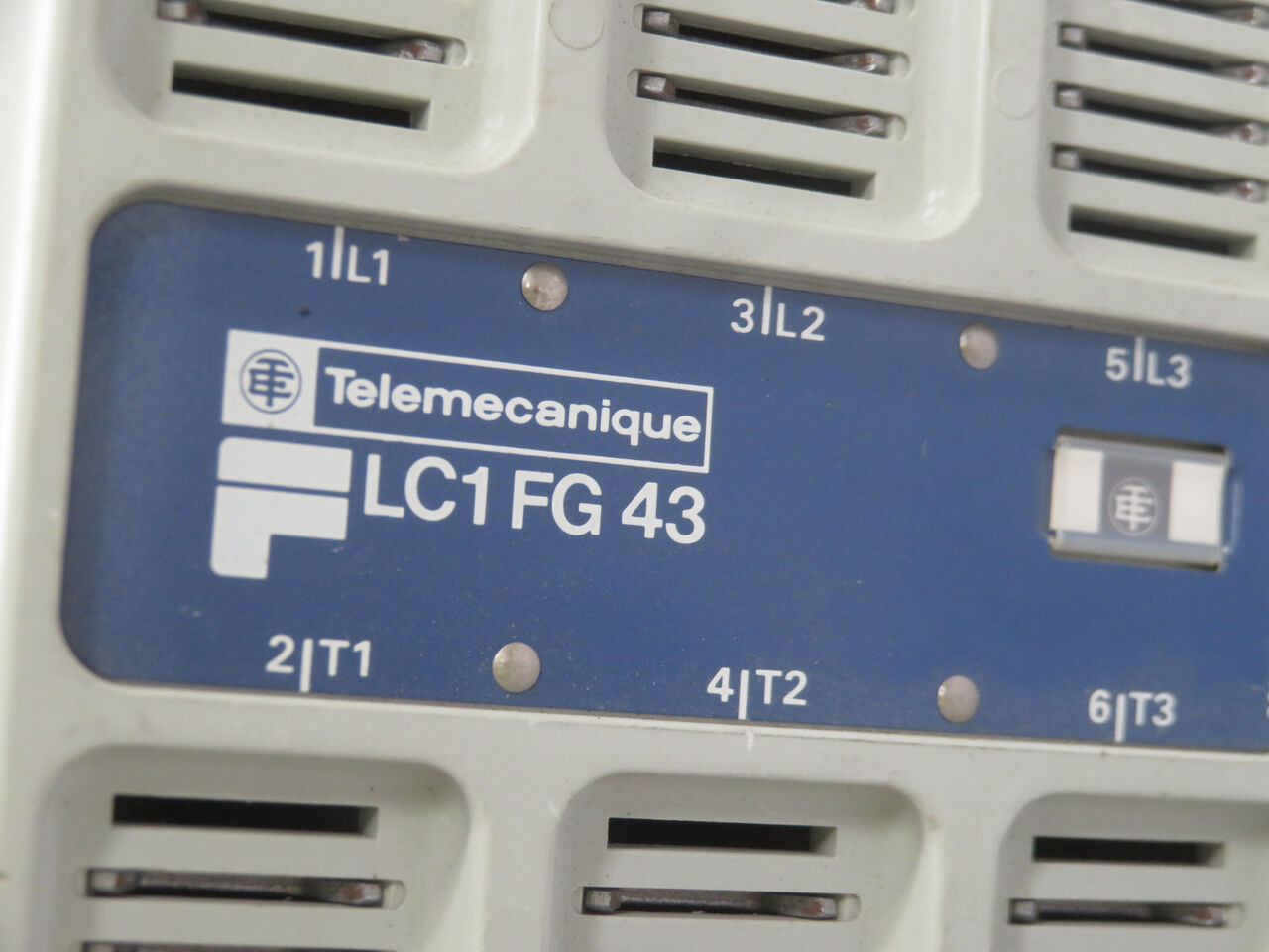 200 Amp, Telemecanique #LC1-FG43, Contactor, 3 Pole, 220-1000 Volts, 55-100 KW (2 available) - Image 5