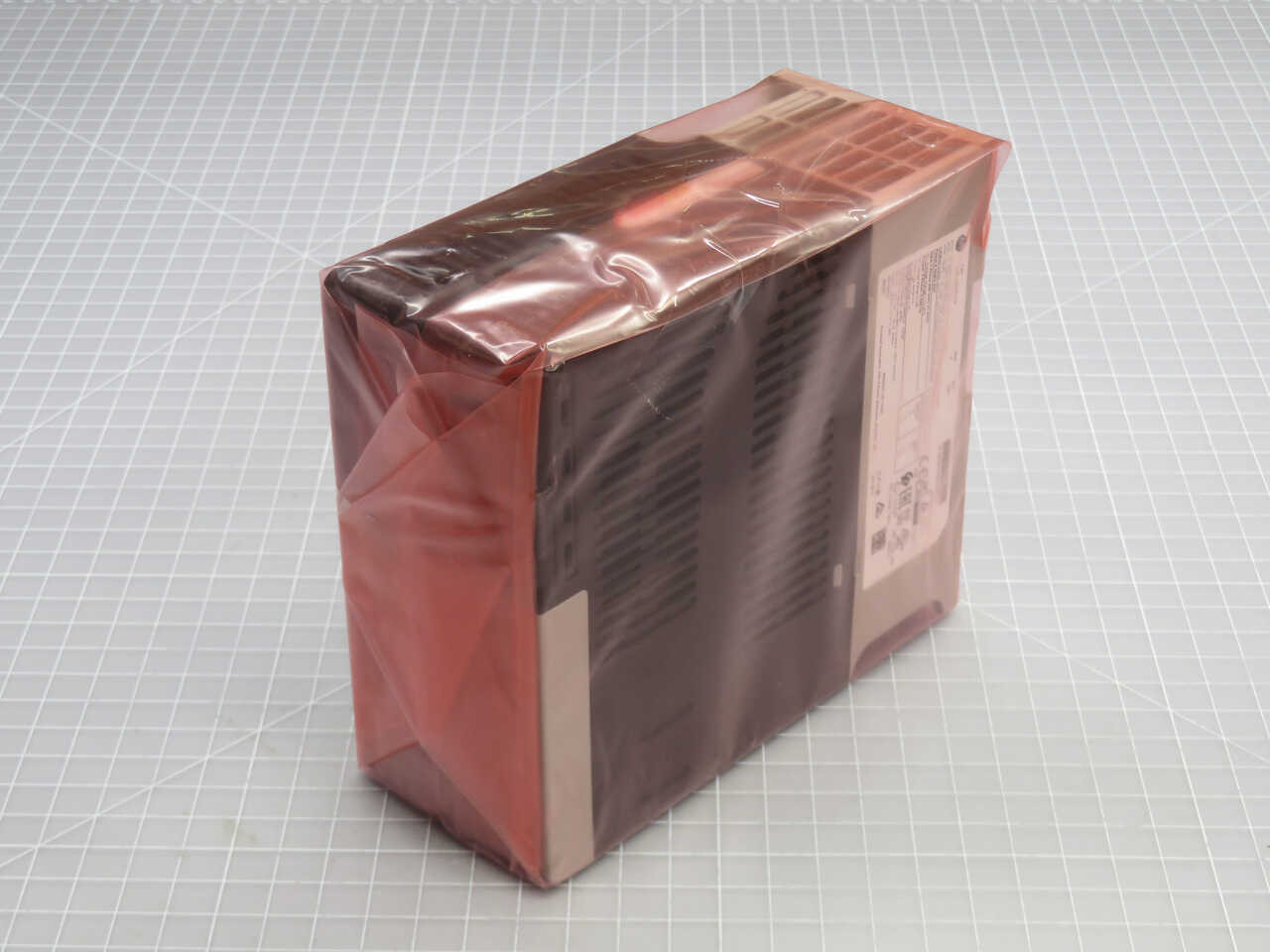 0.5 HP Allen-Bradley #25B-A2P5N104, PowerFlex 525 AC Drive, 2.5 Amp, 240 Volts, 1 phase - Image 1