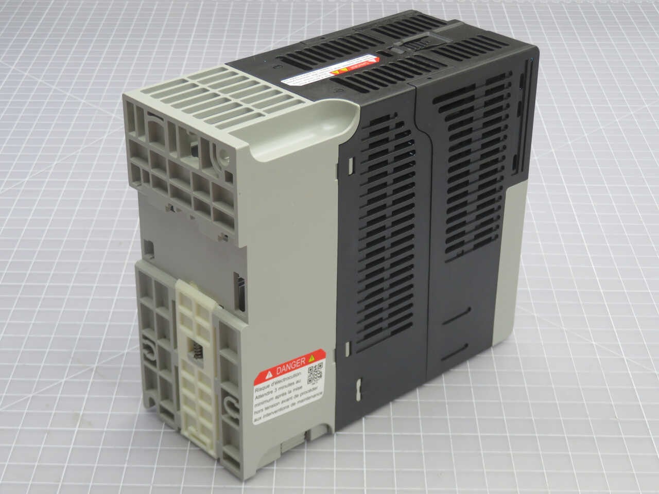 0.5 HP Allen-Bradley #25B-A2P5N104, PowerFlex 525 AC Drive, 2.5 Amp, 240 Volts, 1 phase - Image 5