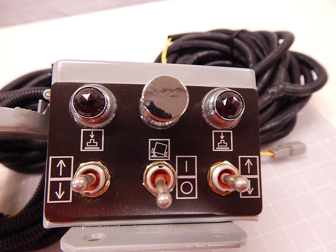 Hoffman #A-604CHQR, Cutout Box, Control Harness 622-6278 - Image 2