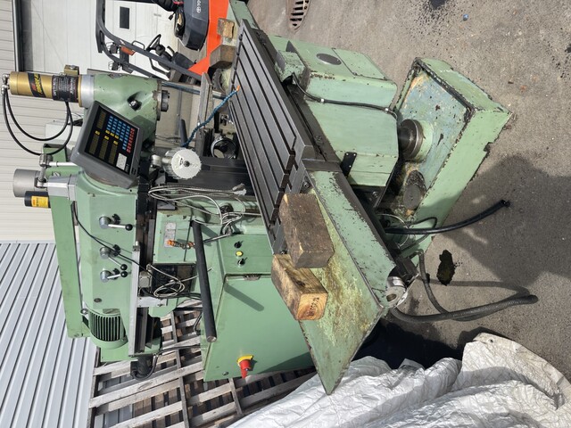 Universal milling machine, vertical mill, 18" x 48.5" table, 37" X, 26" Y, 13" Z, #40 taper, digital read - Image 3
