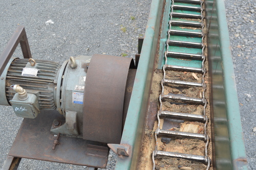 14" wide x 26' long, Drag Chain/Box Chain Conveyor, 16" tall trough, nylon lined, 5 HP Teco gear box, 45 RPM - Image 5