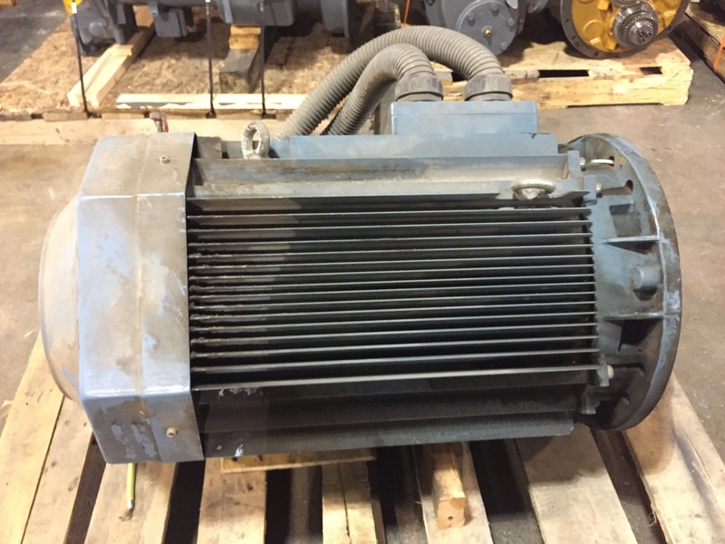 100 HP 3570 RPM ABB, Frame B3, TEFC, 225/113 amps, 230/460 Volts - Image 5