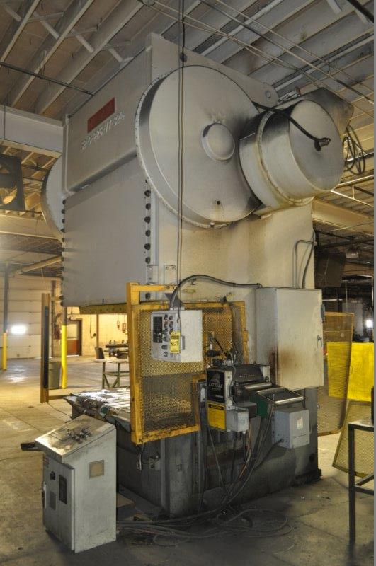 225 Ton, Niagara #S2-G225-77-32.5, 12" stroke, 32.5" Shut Height, 40 SPM, air clutch & brake - Image 5