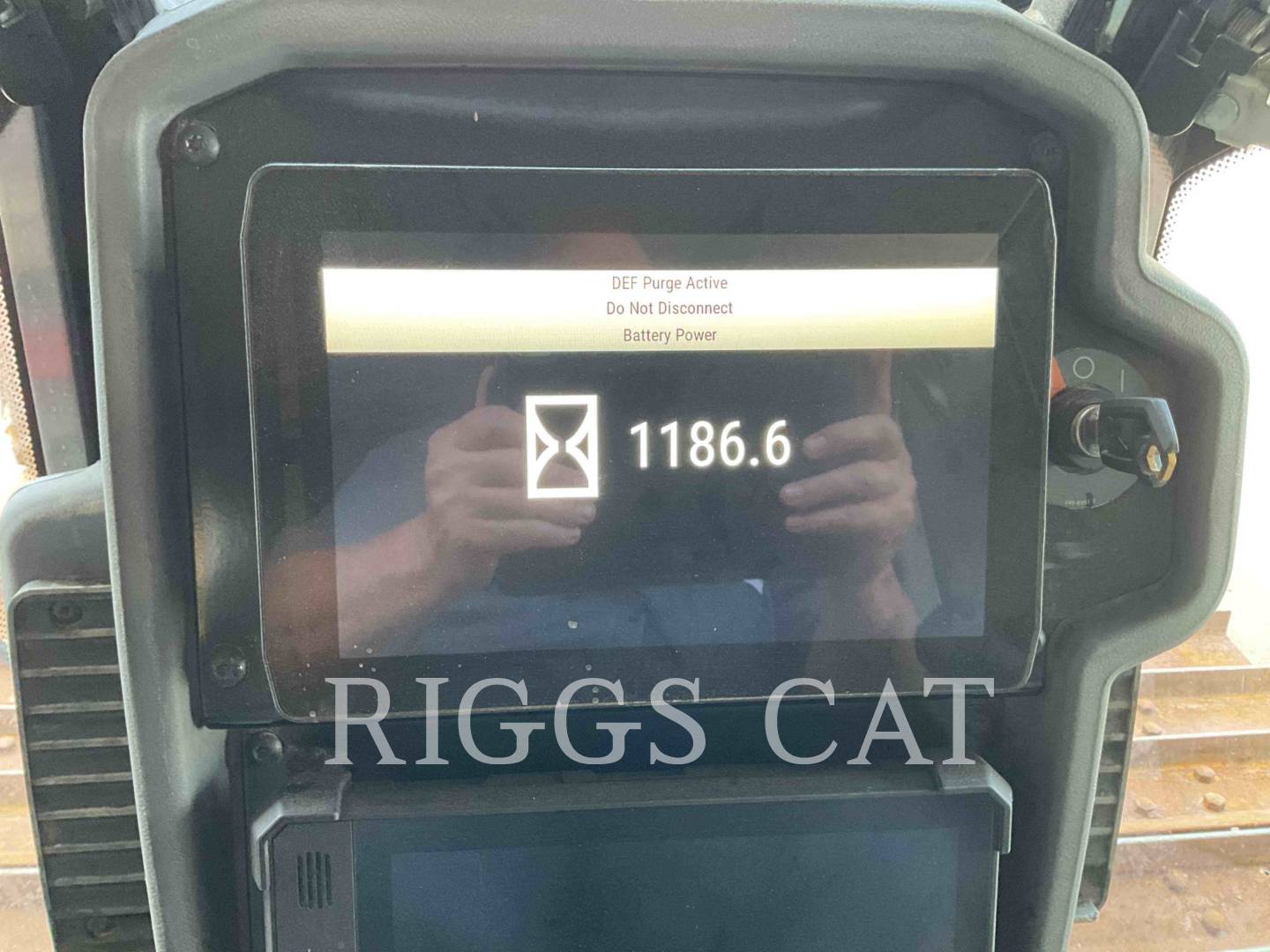 Caterpillar D416VP, 1187 hours, S/N: RLT12206, 2025 - Image 5