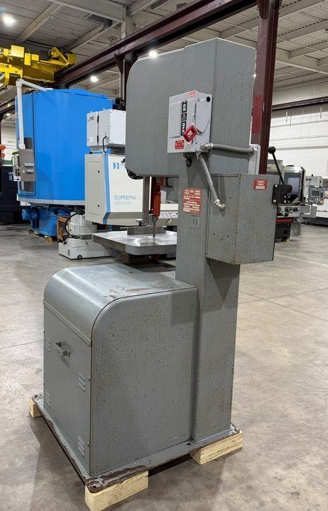 20" x 13" DoAll #2013-V, 26" x26" tilt table, 55-5200 FPM, 2 HP, 154" L x 1" W blade, welder - Image 9