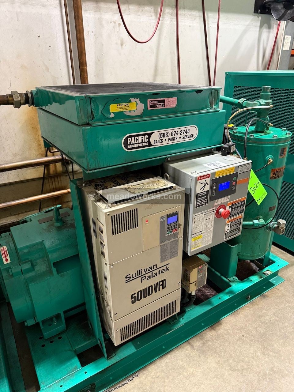 125 psig, Sullivan Palatek #50UD-VFD, Rotary Screw Air Compressor, 50 HP, 56 amps, Yaskawa A1000 variable - Image 2