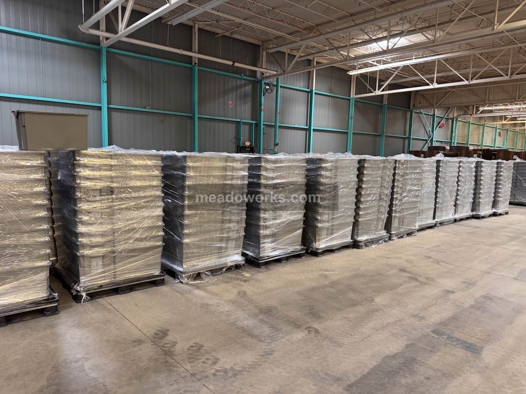 2.1 cu.ft., Plastic Totes, Stack & Nest Containers, 23.6" x 15.8" x 14.3" containers, 5.5 lb., Lot of 5,000 - Image 2