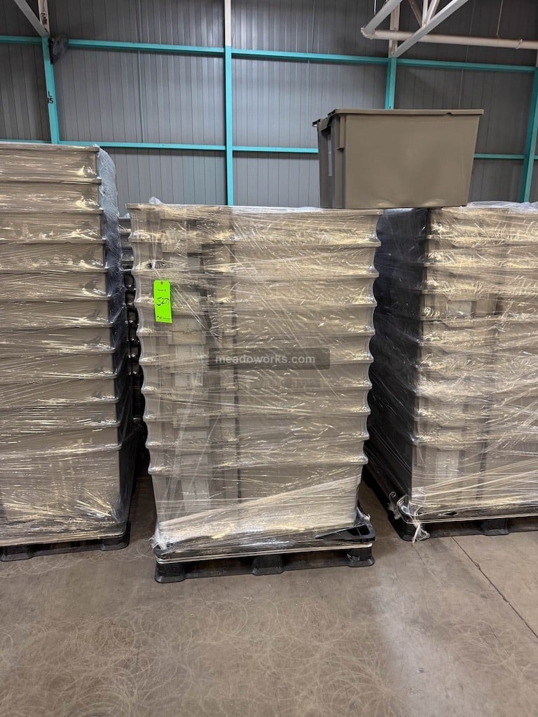 2.1 cu.ft., Plastic Totes, Stack & Nest Containers, 23.6" x 15.8" x 14.3" containers, 5.5 lb., Lot of 5,000 - Image 3