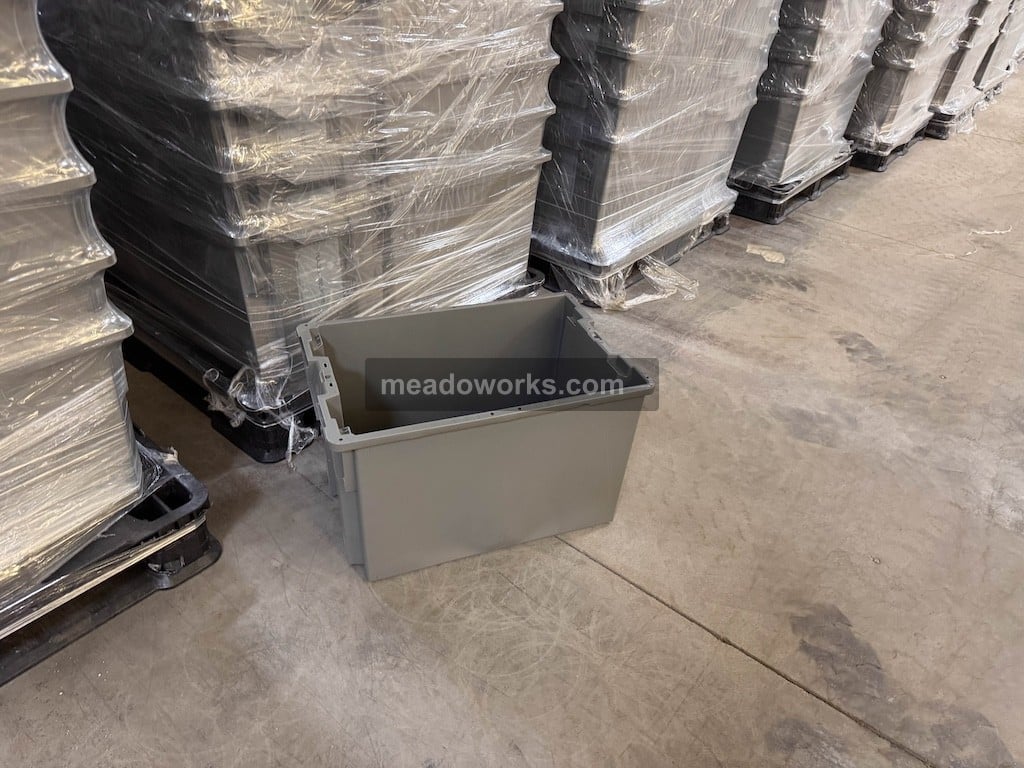 2.1 cu.ft., Plastic Totes, Stack & Nest Containers, 23.6" x 15.8" x 14.3" containers, 5.5 lb., Lot of 5,000 - Image 5