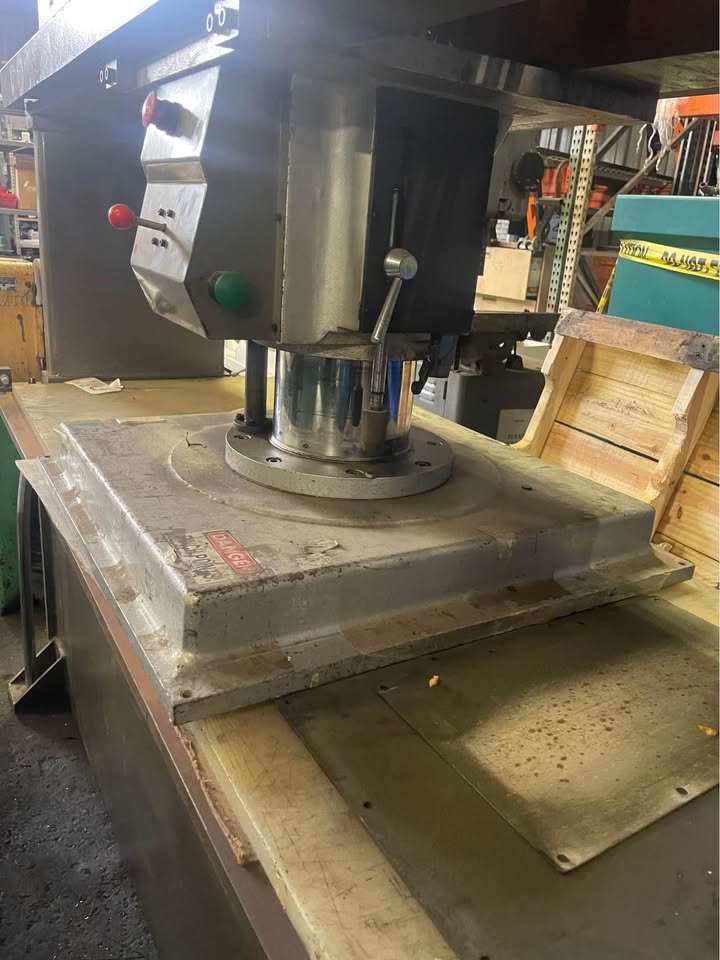39 Ton, APMC #TH3070, Hydraulic Traveling Head Die Cutting Press, 30" x 70" bed, 30" x 30" head, 5 HP - Image 3