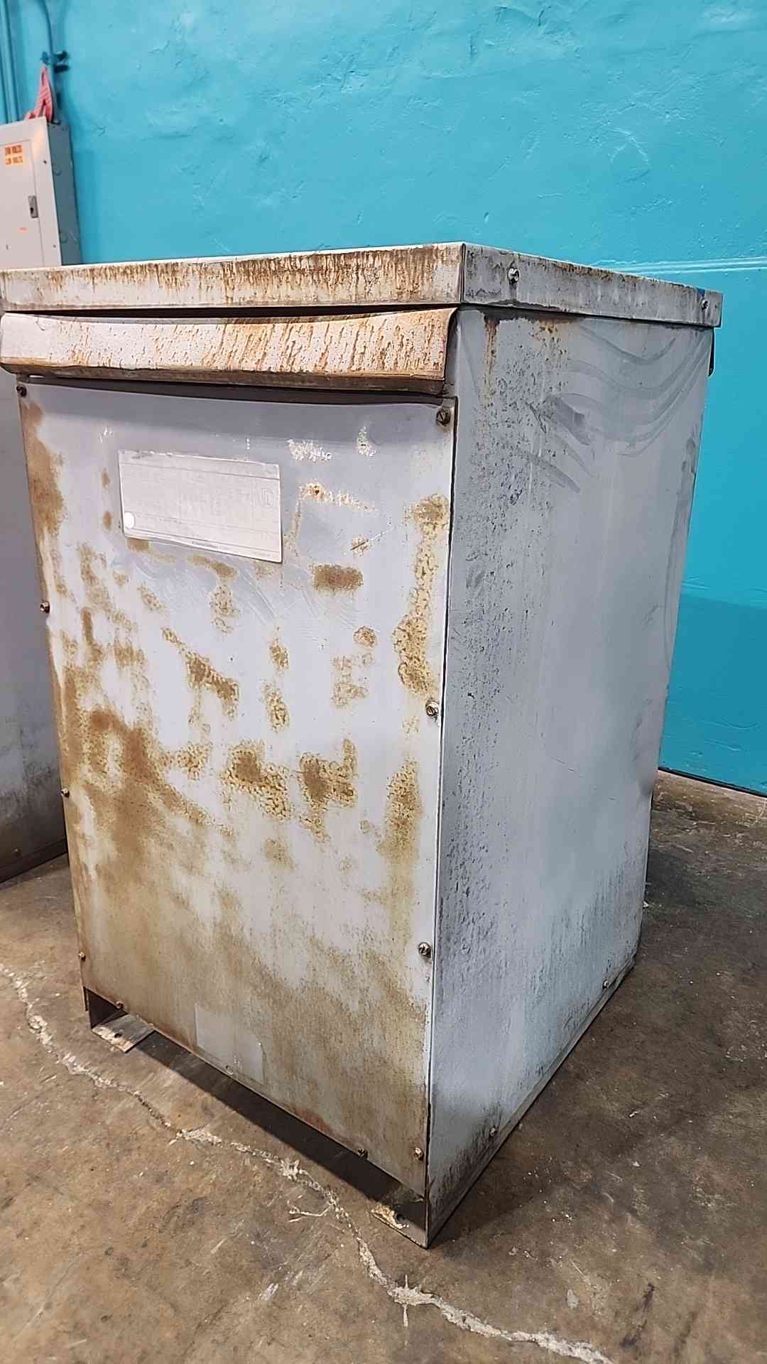 100 KVA 240x480 Primary, 120/240 Secondary, General Electric #9T23B3675, Dry Type Transformer, 1 Phase (2 - Image 2