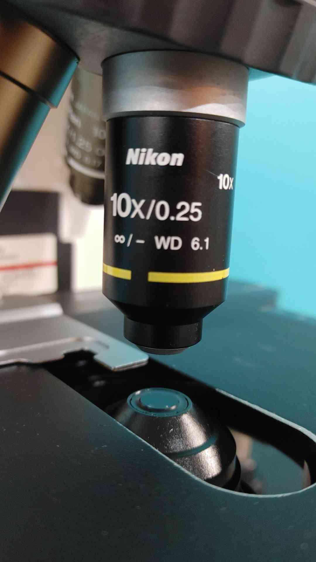 Nikon #Eclipse E400, binocular laboratory microscope, CFI Plan objectives, 40x (2 available) - Image 5