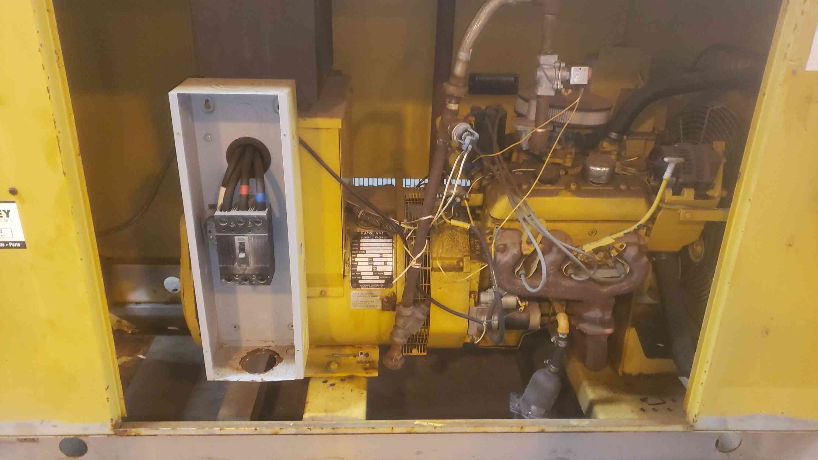 35 KW Kato light #N35FPG4, NG/LP generator set, 120/208 Volts, 1 & 3 phase, 43.75 KVA, 4.3L engine, 163 hours - Image 5