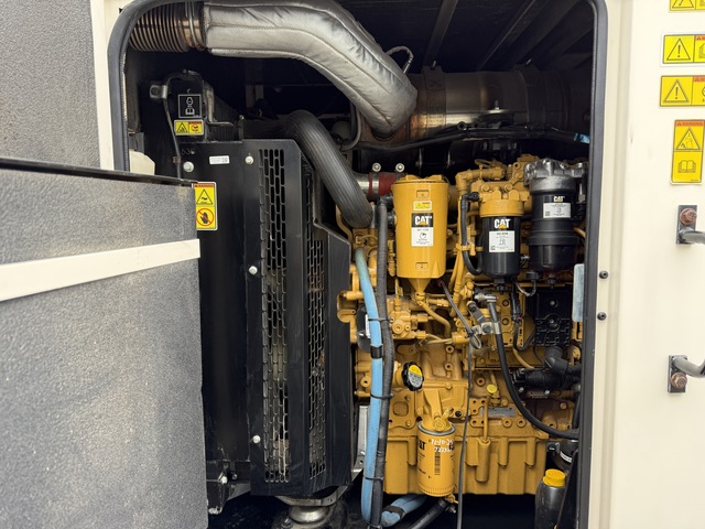 100 KW Caterpillar #XQ125, Diesel Generator, multi-voltage selector switch, 1800 RPM, EMCP 4.2B digital - Image 6