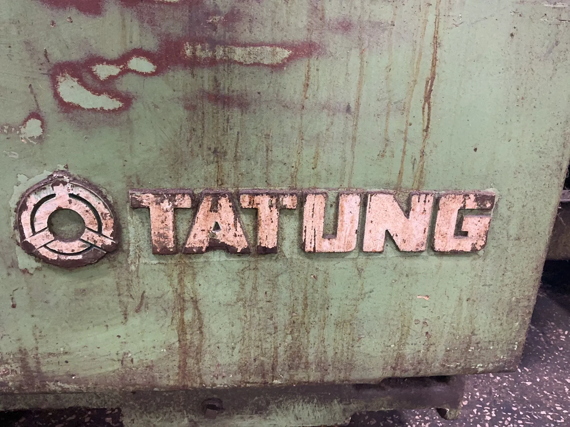 Tatung #CNC TL-15S, CNC Lathe, Fanuc OT control, 10" 2-jaw chuck, 1" bore, multiposition tool changer - Image 6