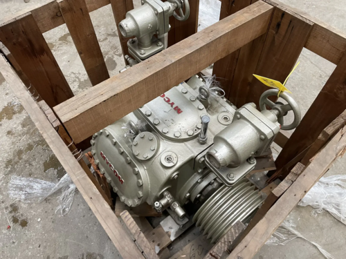 Mycom #F6C, bare 6-cylinder reciprocating compressor - Image 5