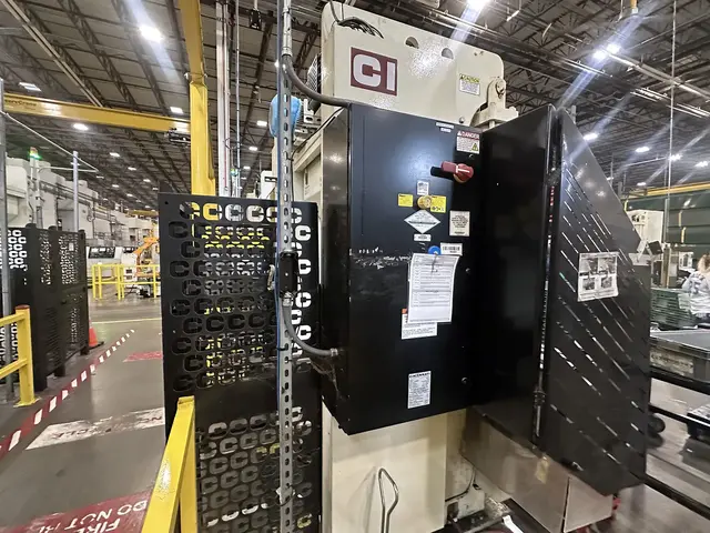 60 Ton, Cincinnati #60PF4, CNC press brake, 6' overall, 54" between housing, 11" stroke, 10" throat, 20" - Image 4