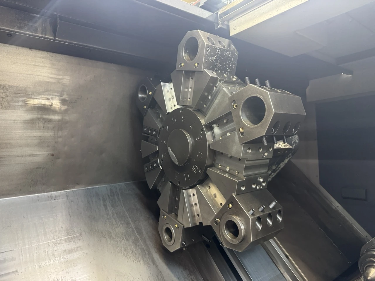 Daewoo Doosan #Puma-480, CNC Lathe, 14.3" X, 43.5" Z, 35.4" swing, 44.7" centers, 26" turning diameter, 24" - Image 3