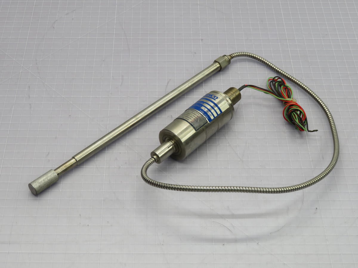 Dynisco #PT242FM-5C-2/24, Pressure Transmitter, 0-500 PSI Range, 4-20 mA Output, 24 VDC Power - Image 1