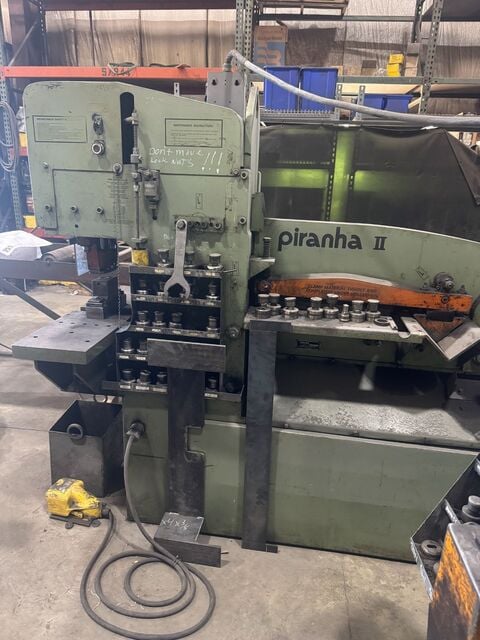 5" x 5" x 3/8" Piranha #PII-88, Hydraulic Ironworker, 88 Ton, 9" throat, 1-1/16" diameter thru 1" punch, 3/4" - Image 3