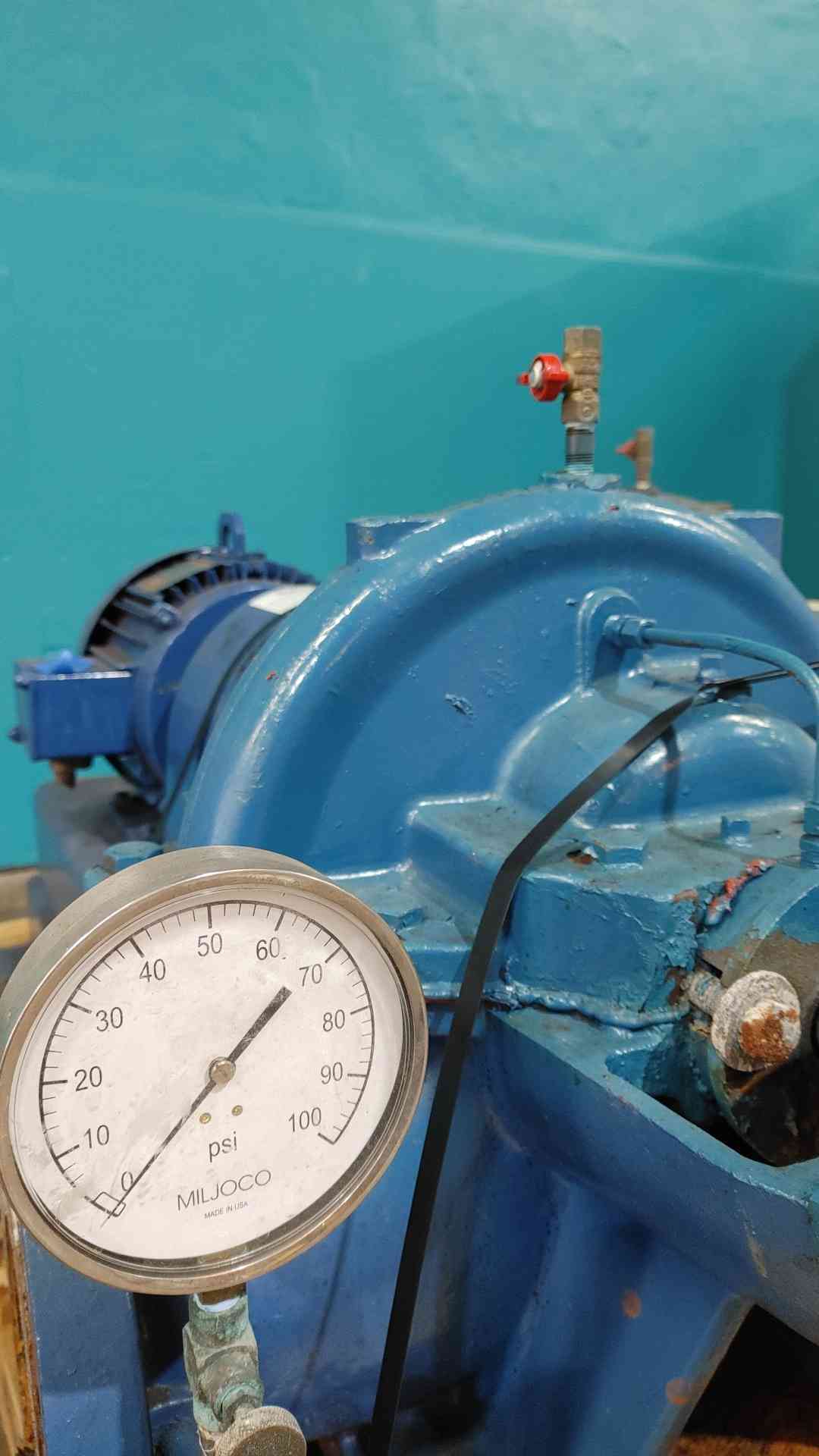 Weinman L Series, split case pump, Lincoln 7.5 HP motor, 230/460 Volts, 3 phase, dual gauges (6 available) - Image 4