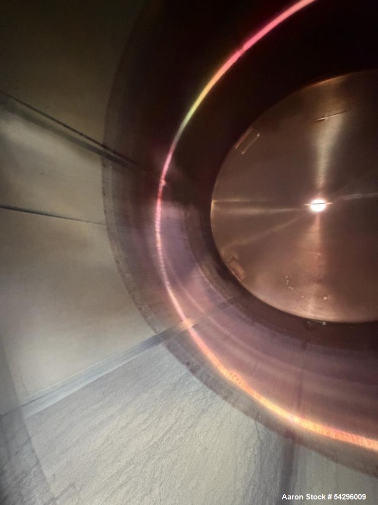 4,700 gallon Feldmeier, Vertical Tank, 304L Stainless Steel, 114" diameter x 102" straight side, 24" manway - Image 8
