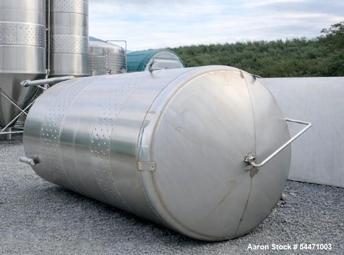 5,000 gallon Storage Tank, Stainless Steel, insulated, 7.5' diameter x 20' H, manway, CIP piping - Image 1