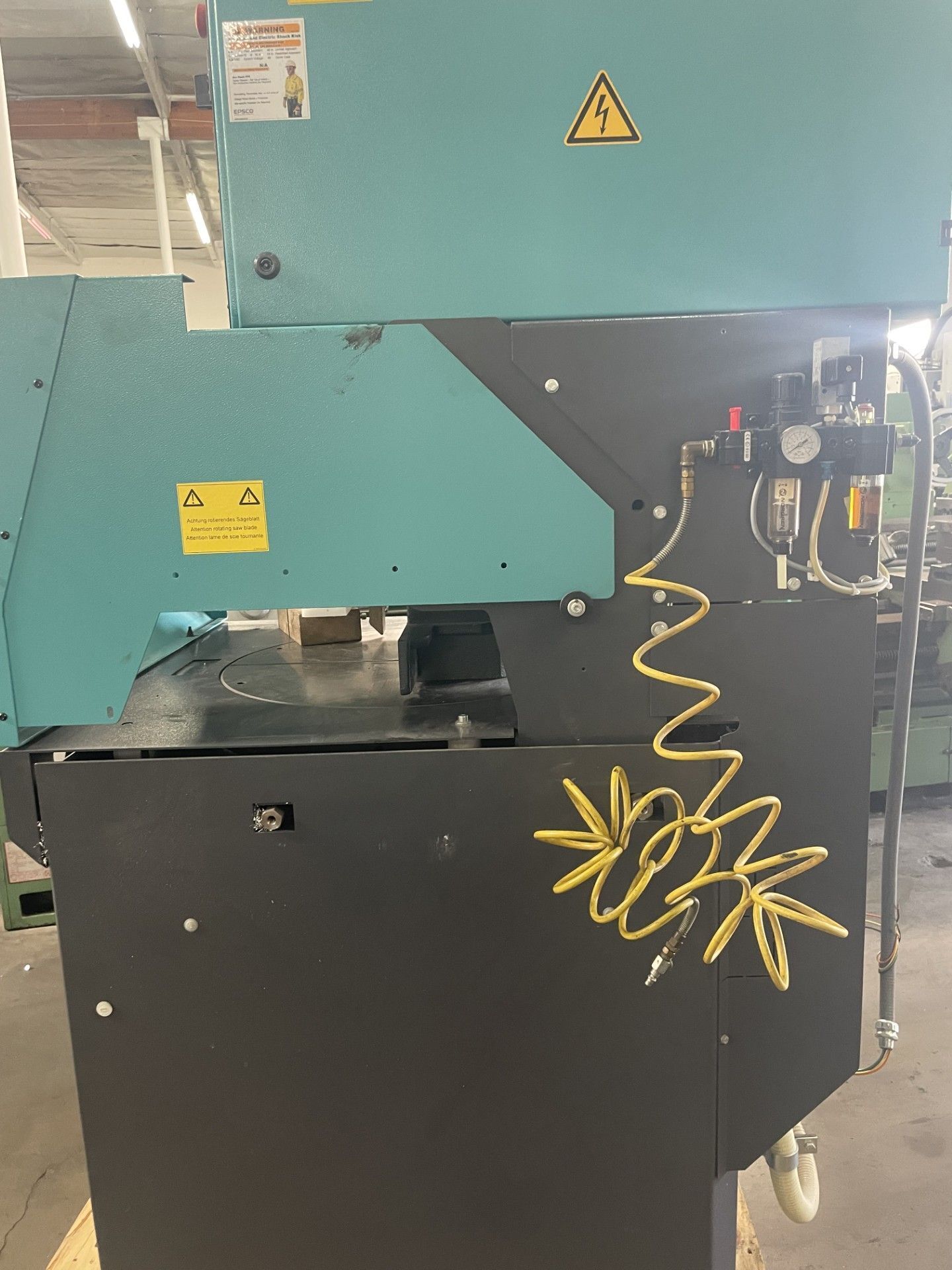 17.72" Kaltenbach #SKL-450E, Cold Saw, 6.3" round capacity, 5.7" square capacity, 3.7/4.7 kW, 2012 - Image 7