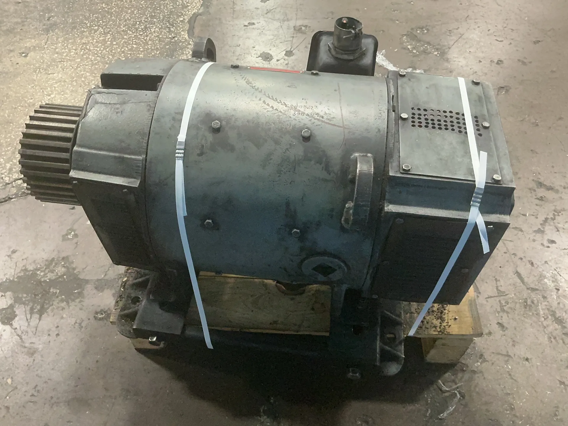 100 HP 1750/2000 RPM General Electric #5CD194SA005A007, DC Motor, Type CD368AT, 500 VDC - Image 4