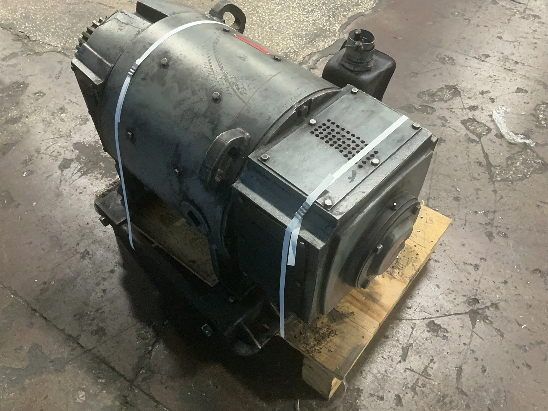 100 HP 1750/2000 RPM General Electric #5CD194SA005A007, DC Motor, Type CD368AT, 500 VDC - Image 5