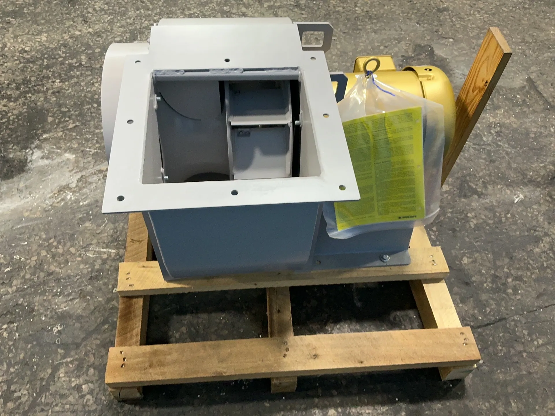 3638 CFM, Cincinnati Fan #HDBI-130, Blower, 7.5 HP, 3750 RPM, 190/208-230/380/460 V., 3 Ph., 50/60 Hz., 2017 - Image 2