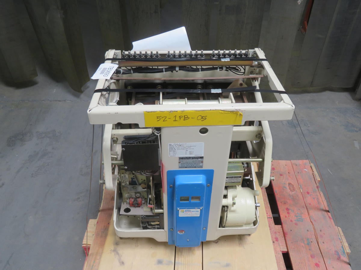 1600 Amps, GE #AK-2A-50-1, Circuit Breaker, 3-POLE, Air Type, 600 VAC, 1600 Amps, 60 HZ - Image 1