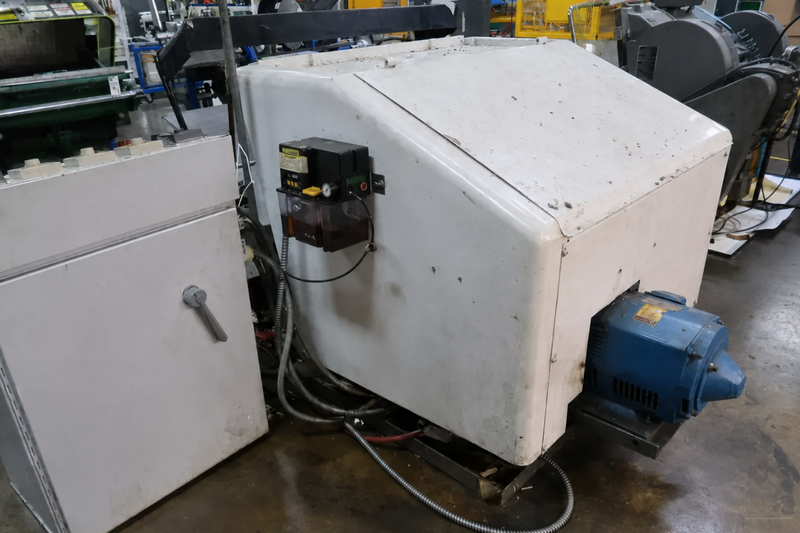 80 Ton, Standard #33x47, clamshell cutting press, heated platen, air clutch & brake - Image 4