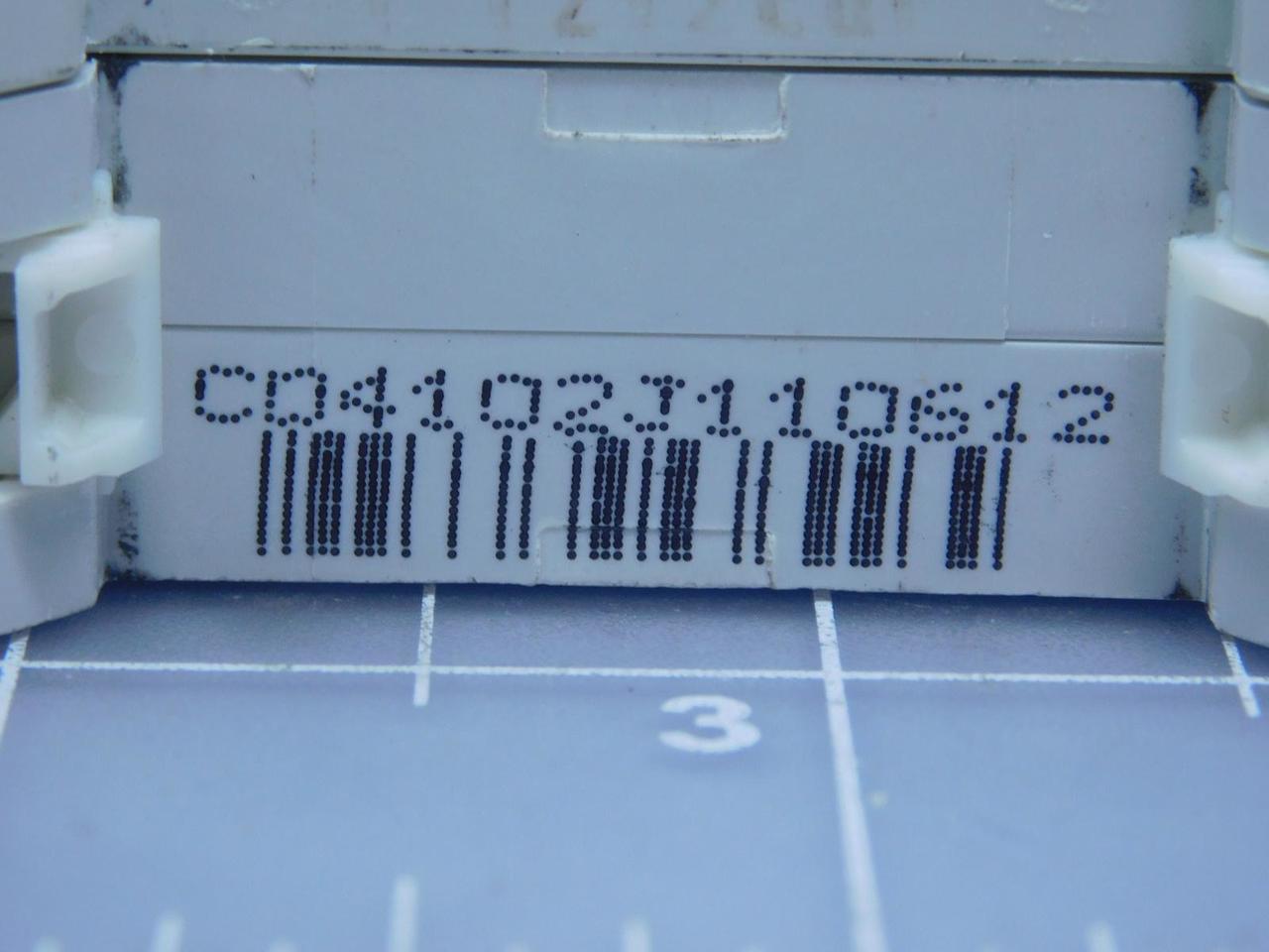 2 Amp, Siemens #5SY6104-7, Circuit Breakers 1 Pole 4 A w/ 5ST3010 Auxiliary Circuit Switches, LOT of 24 - Image 10