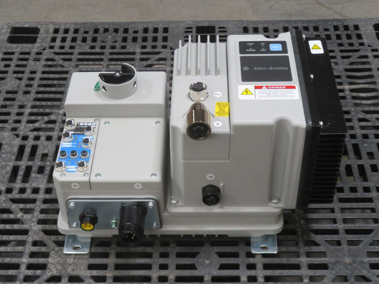 1 HP Allen-Bradley #2 84e-fvd2p3z-10-rrg, Variable Frequency Drive - Image 3