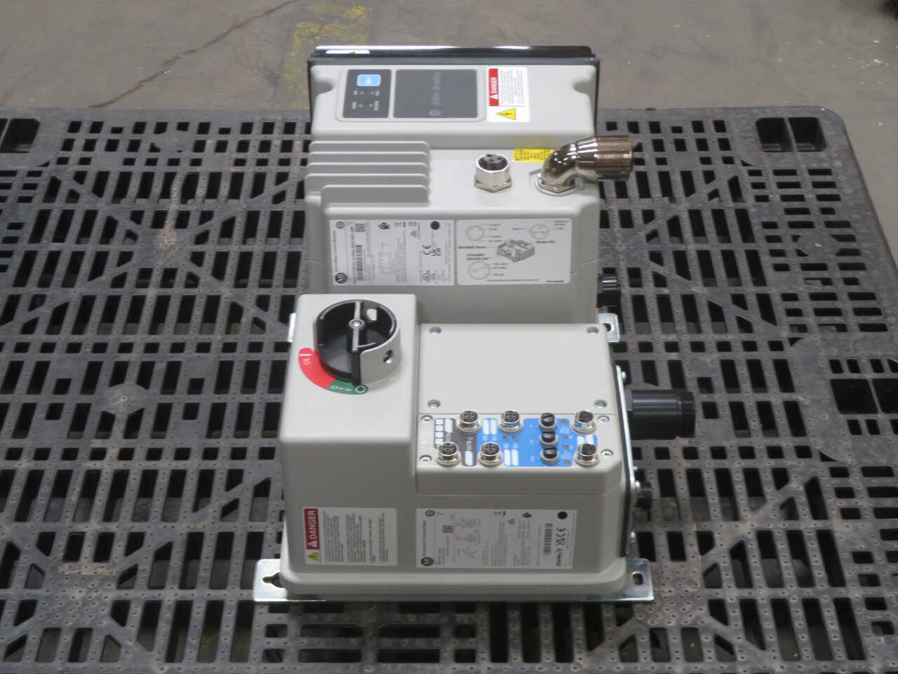 1 HP Allen-Bradley #2 84e-fvd2p3z-10-rrg, Variable Frequency Drive - Image 6