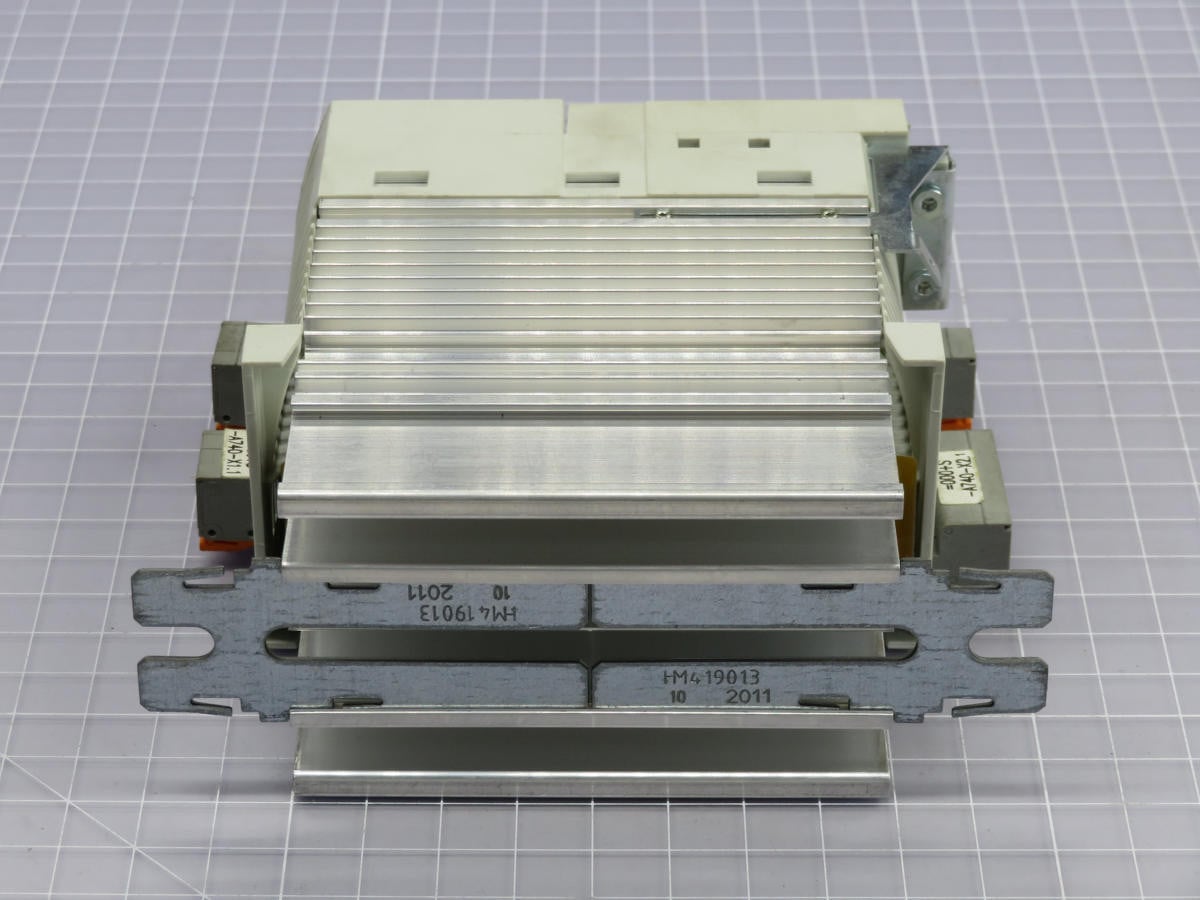 0.37 KW Lenze #13241795, Series Frequency Inverter Drive - Image 4