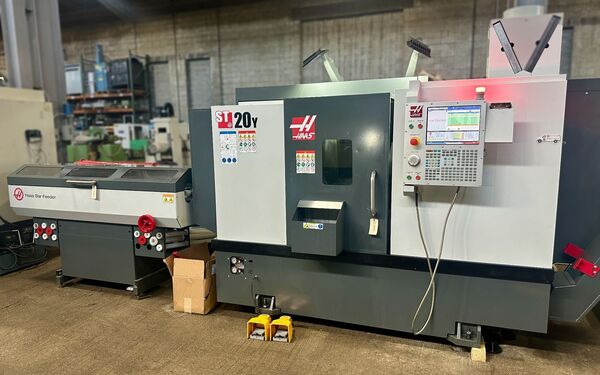 Haas #ST-20Y, CNC lathe, 21" swing, 11.75" turning diameter, 22.5" length, 8" chuck, 2.5" bar, 6" sub - Image 2