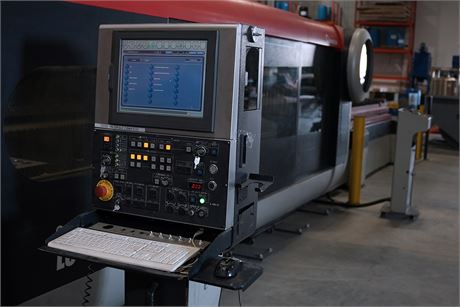 Amada #LC-3015F1NT, CNC CO2 laser, 4000 watt, 5' x 10' table, 120" X, 61" Y, 3.94" Z, linear drives, chiller - Image 6
