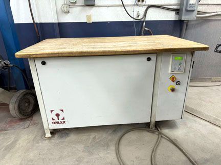 OMAX #60120, abrasive waterjet, 77" x 144" table, 62" x 126" cutting capacity, EnduroMax 40 HP pump, 55,000 - Image 3