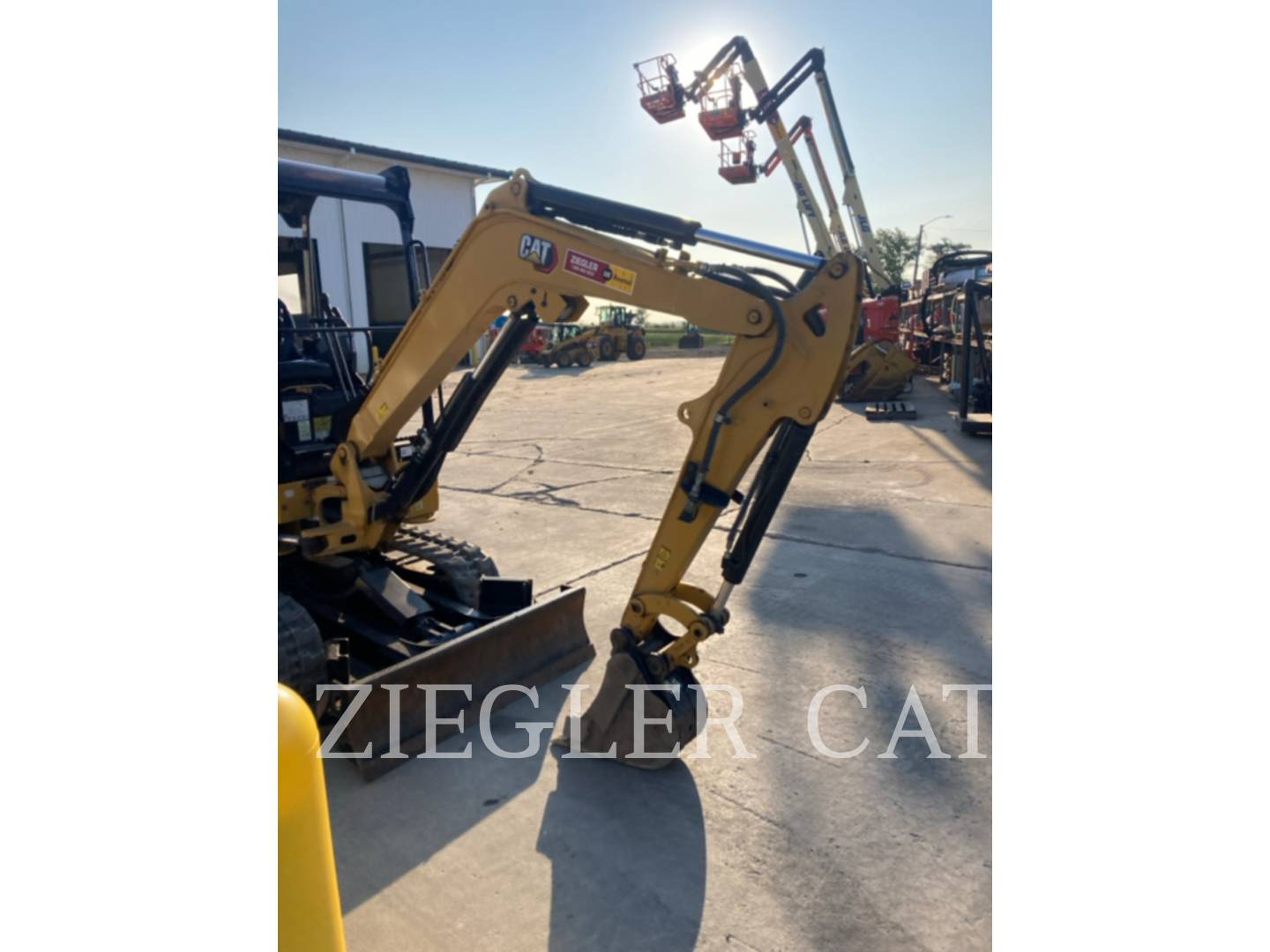 Caterpillar 302.7, Excavator, 515 hours, S/N: CZ601489, 2022 - Image 5