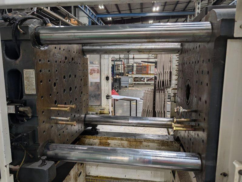 170 Ton, 15.8 oz., Cincinnati Milacron #Magna-T-Servo-170, injection molding, core pull, 2014 - Image 5