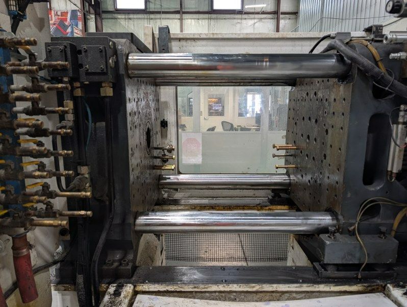170 Ton, 15.8 oz., Cincinnati Milacron #Magna-T-Servo-170, injection molding, core pull, 2014 - Image 6