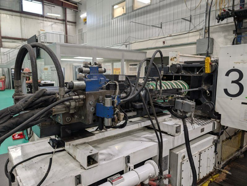 170 Ton, 15.8 oz., Cincinnati Milacron #Magna-T-Servo-170, injection molding, core pull, 2014 - Image 10