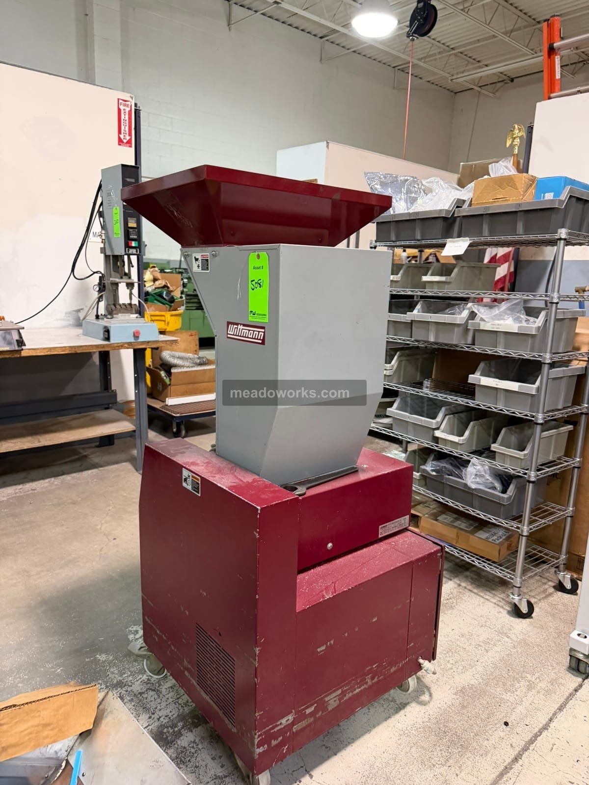 Wittmann, Granulator, 3 HP, 260 RPM rotor, CMB control station, on casters, 230 V., 3 Ph., 2008 - Image 4